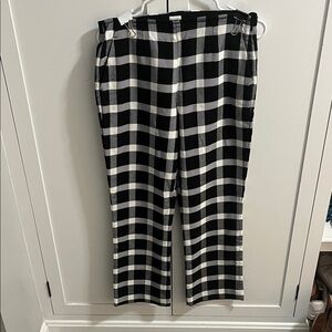 GAP Black and White Checkered Pants